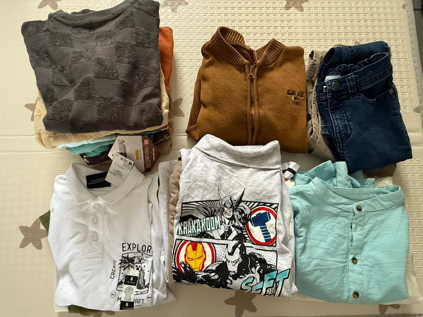 Lot vêtements garçon 8 ans, Enfants & Bébés, Enlèvement, Comme neuf, Garçon