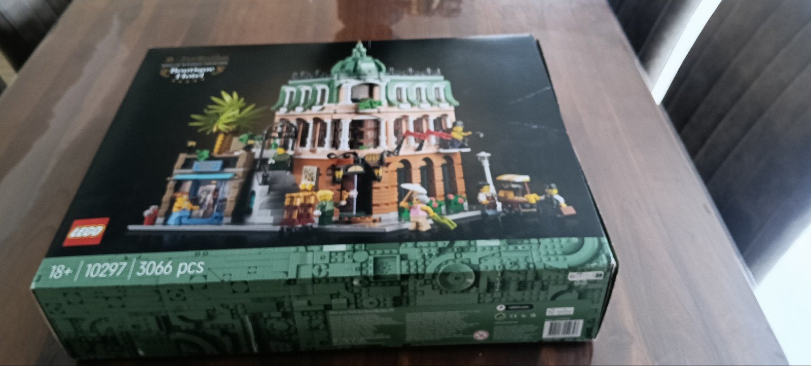 Lego Boutique Hotel, set 10297, Enlèvement ou Envoi, Lego, Ensemble complet, Comme neuf