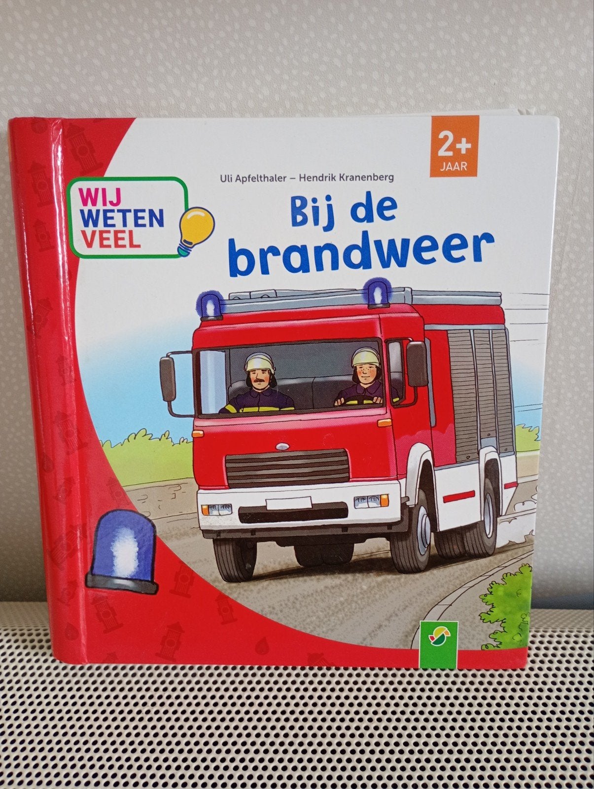 Flapjesboek 'Bij de brandweer', Livres, Livres pour enfants | 0 an et plus, Enlèvement ou Envoi, Comme neuf, Livre à déplier, à toucher ou à découvrir