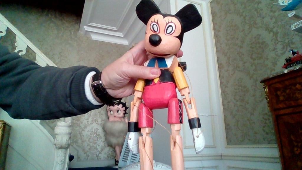 Mickey marionnette en bois, Ophalen
