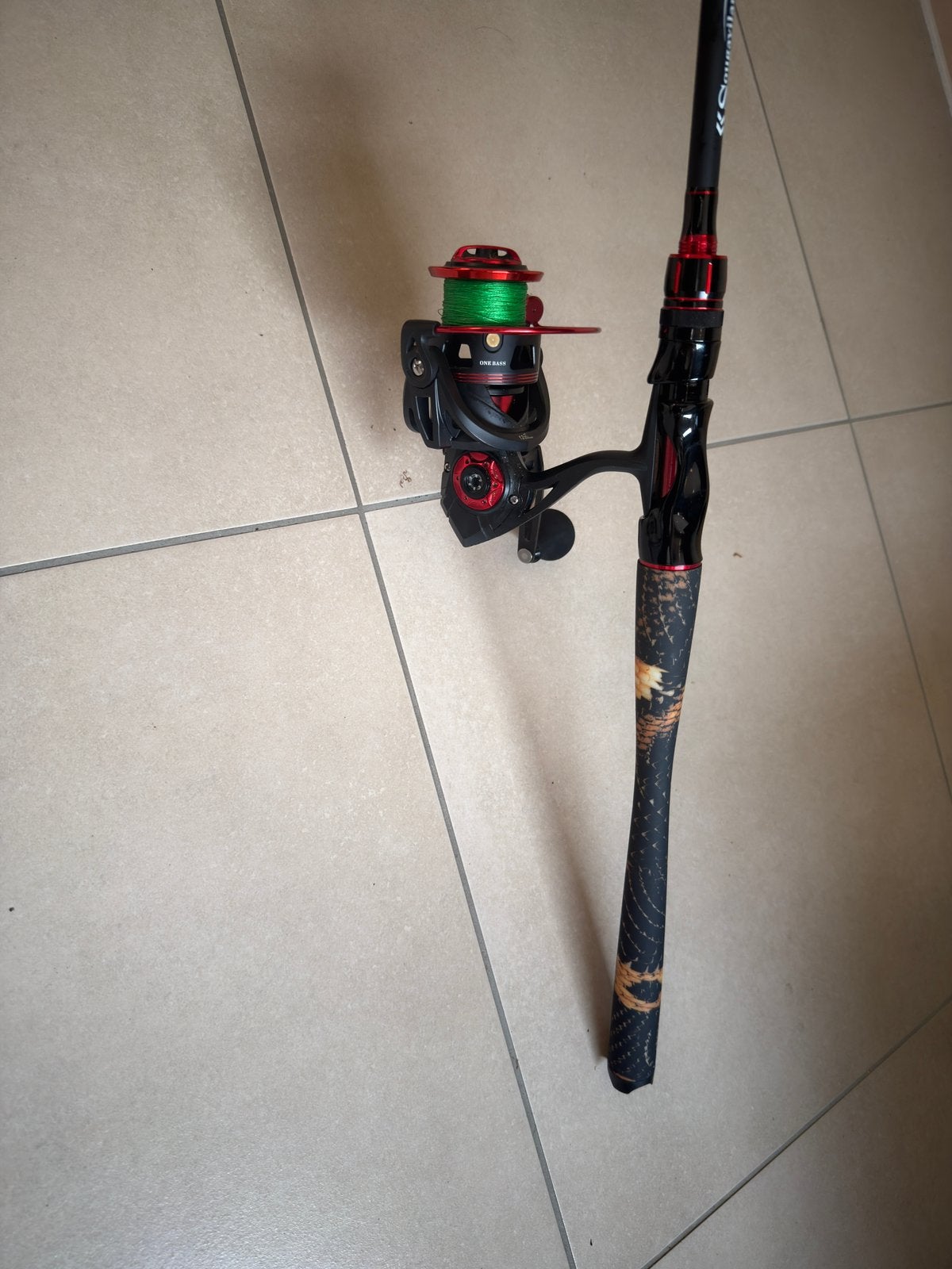 2 mooie vishengels + bijhorend materiaal, Ophalen, Nieuw