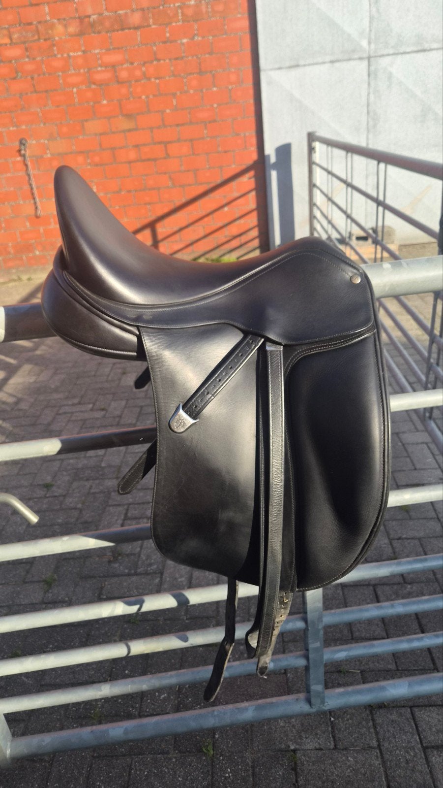 bates dressuur 17,5 inch, Dieren en Toebehoren, Ophalen, Bates, Dressuur