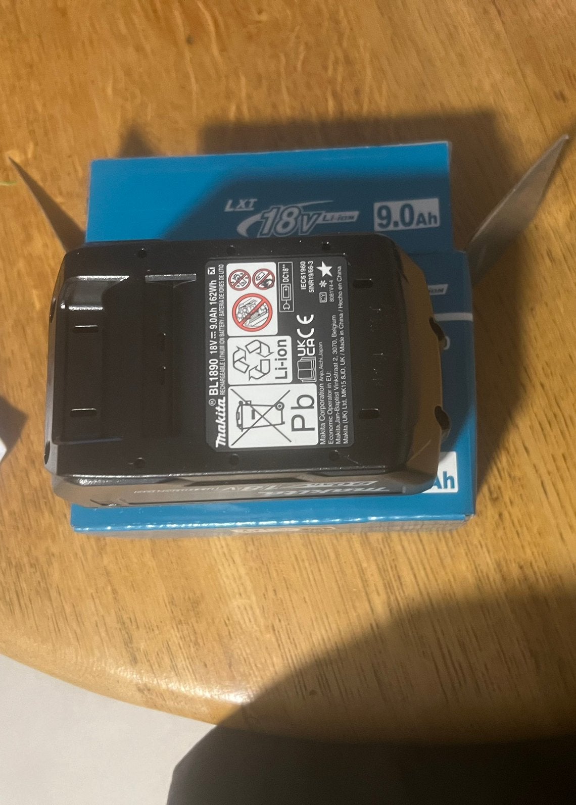Makita 18v 9ah baterijen, Bricolage & Construction, Neuf