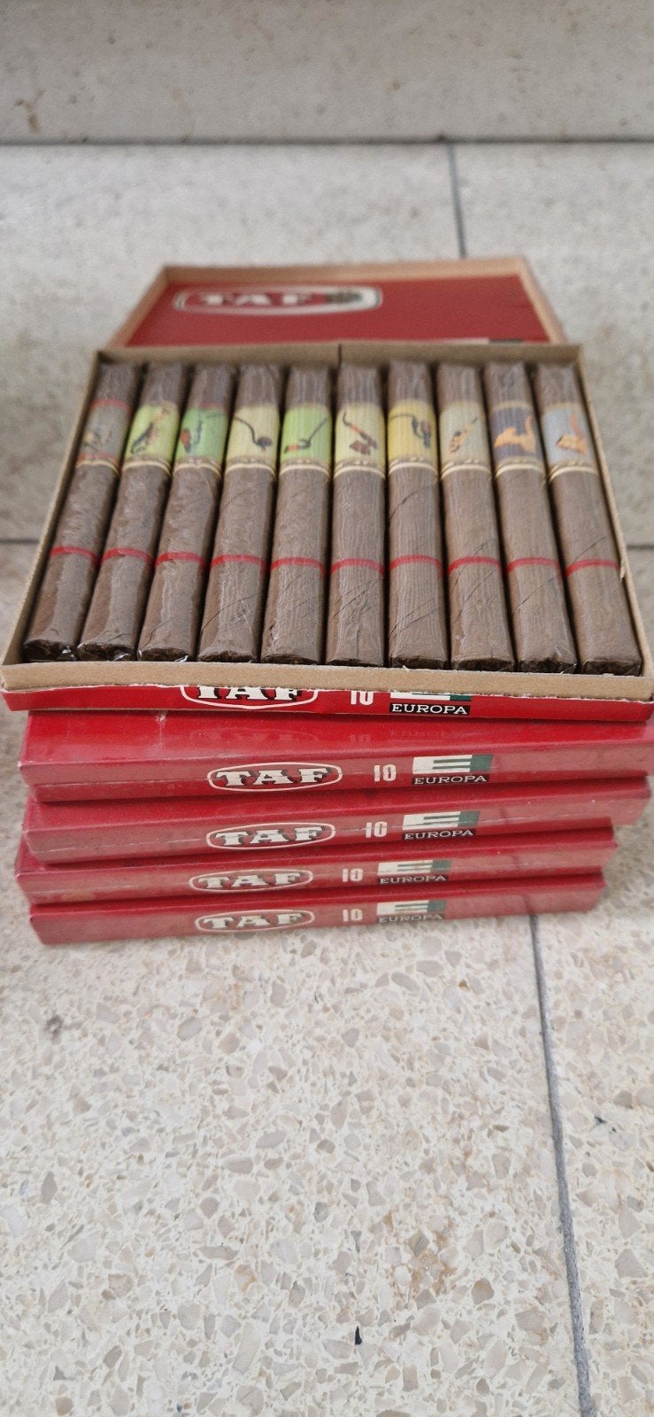 5 boîtes de cigarillos, Enlèvement ou Envoi