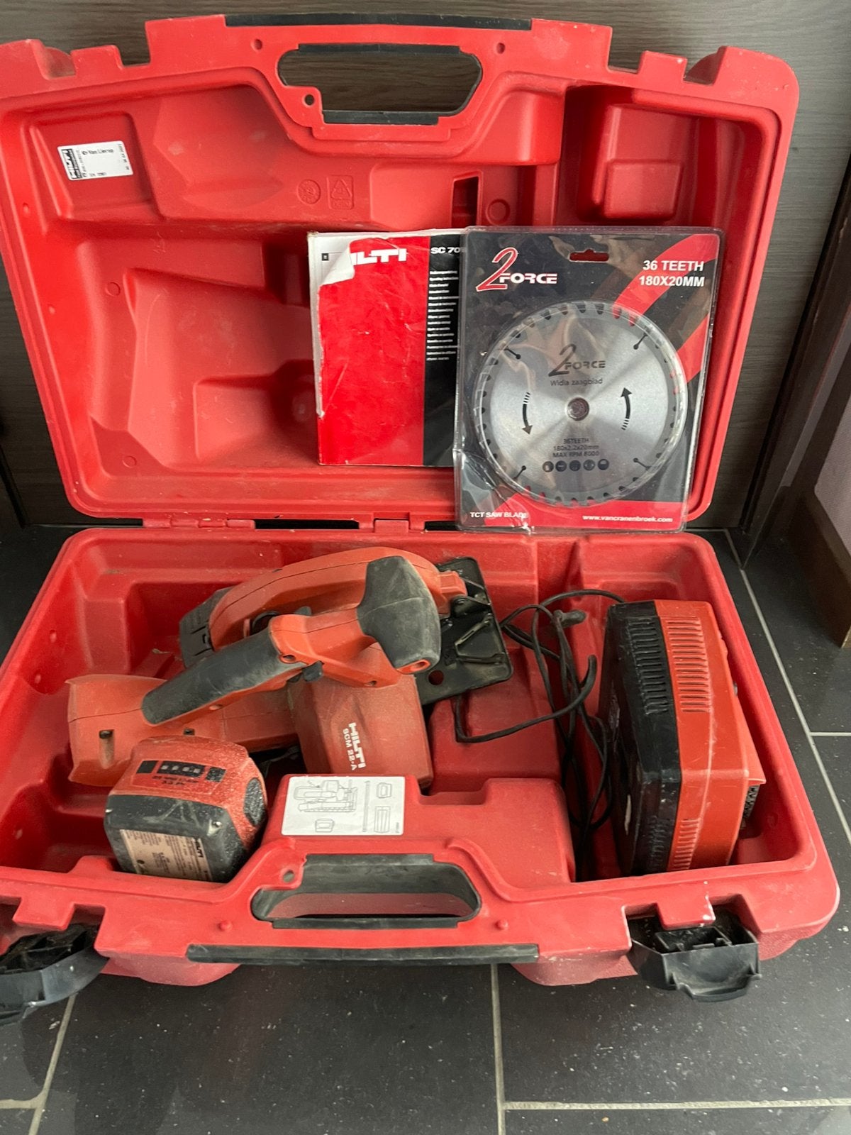 Hilti SCM 22-A accu afkort zaagmachine, Ophalen, Zo goed als nieuw, Afkortzaag