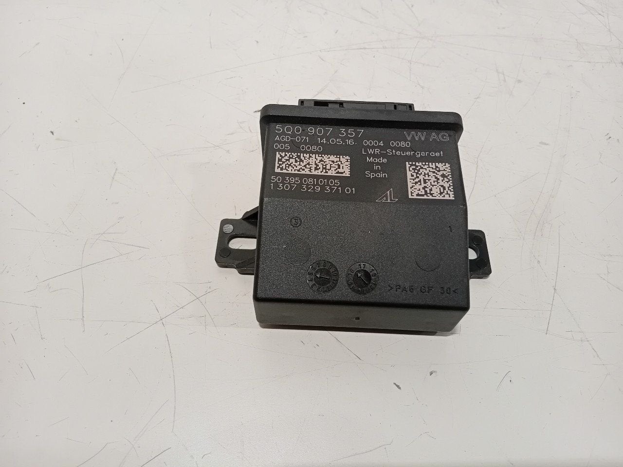 Computer verlichting Volkswagen Golf, Onderdelen@venauto.nl, Van der Ven Autorecycling B.V., Gebruikt, Ettenseweg 76, 4706 PB Roosendaal, The Netherlands