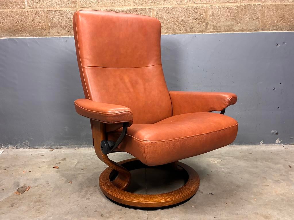 Ekornes stressless draaifauteuil bruin leder, Ophalen, Gebruikt, Leer, Vintage scandinavisch recliner Ekornes seventies
