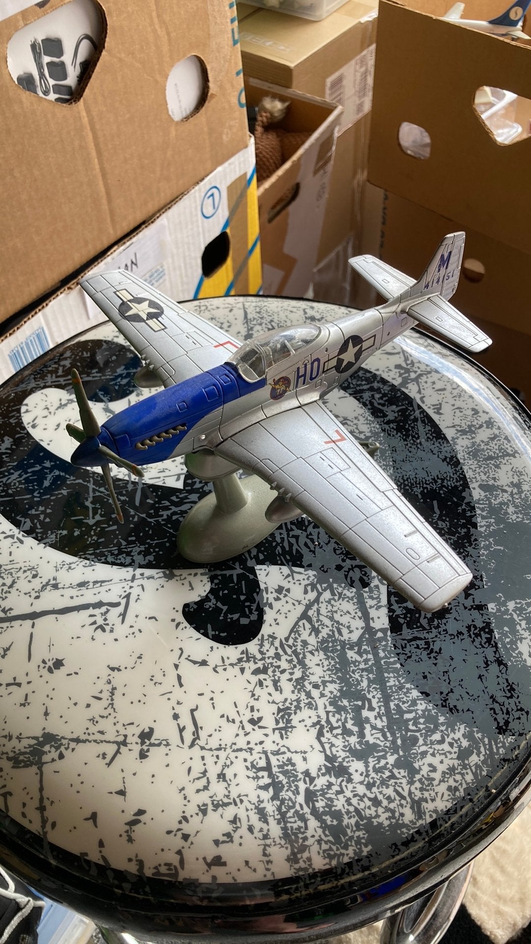 North American P-51D Mustang Model (Blue Nose / Display), Enlèvement ou Envoi, Comme neuf