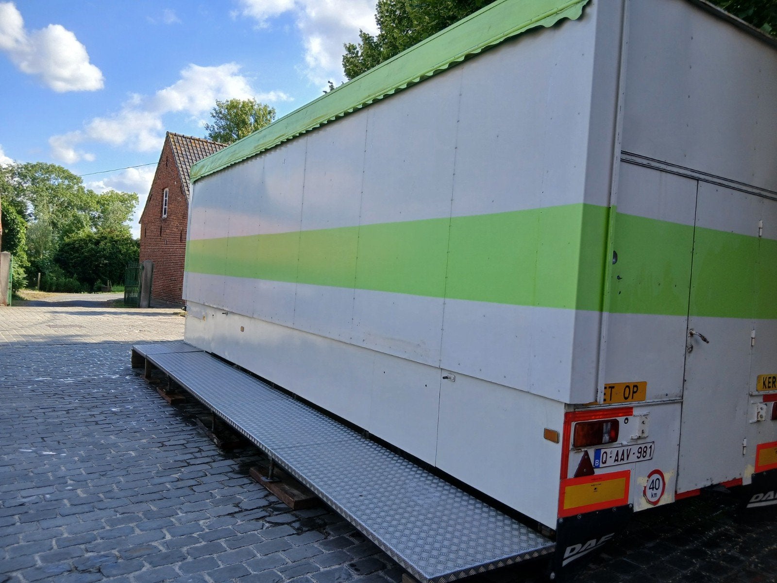 kindermolen  schietkraam en eendjeskraam