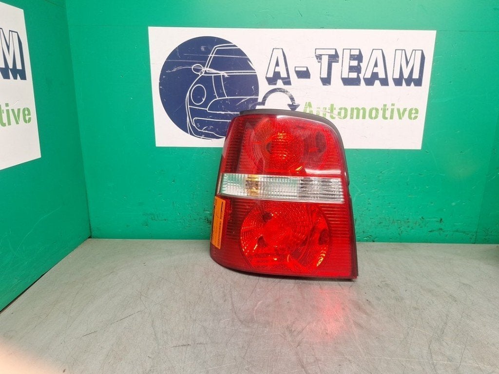 FEU ARRIÈRE GAUCHE Touran (1T1 / T2) (|1T0945095F|), Volkswagen, Utilisé, Rixbecker Straße 75
59552  Lippstadt, DE, Info@forvia.com