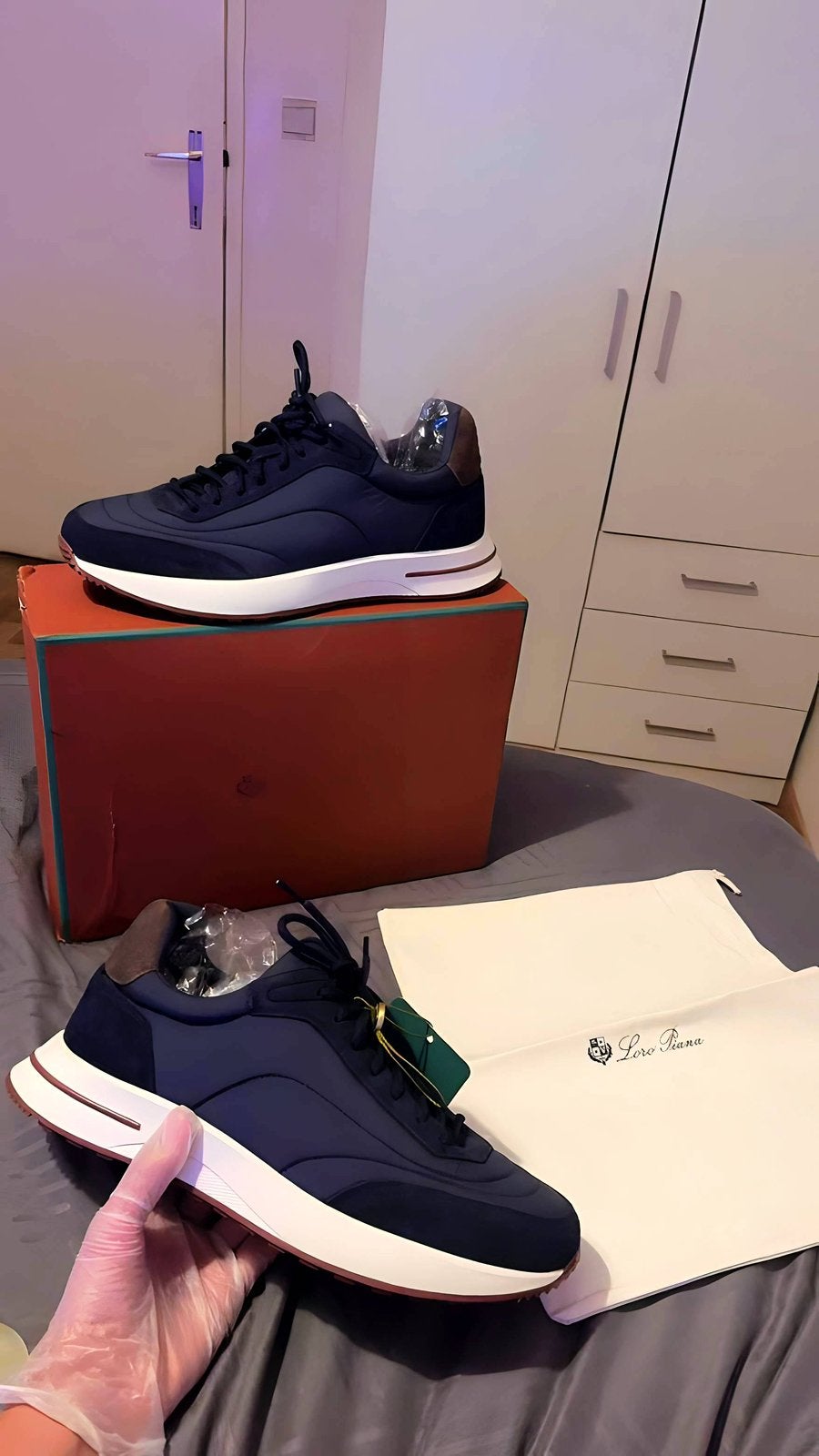 Sneakers Loro Piana bleu marine, Neuf, Enlèvement, Bleu, Baskets