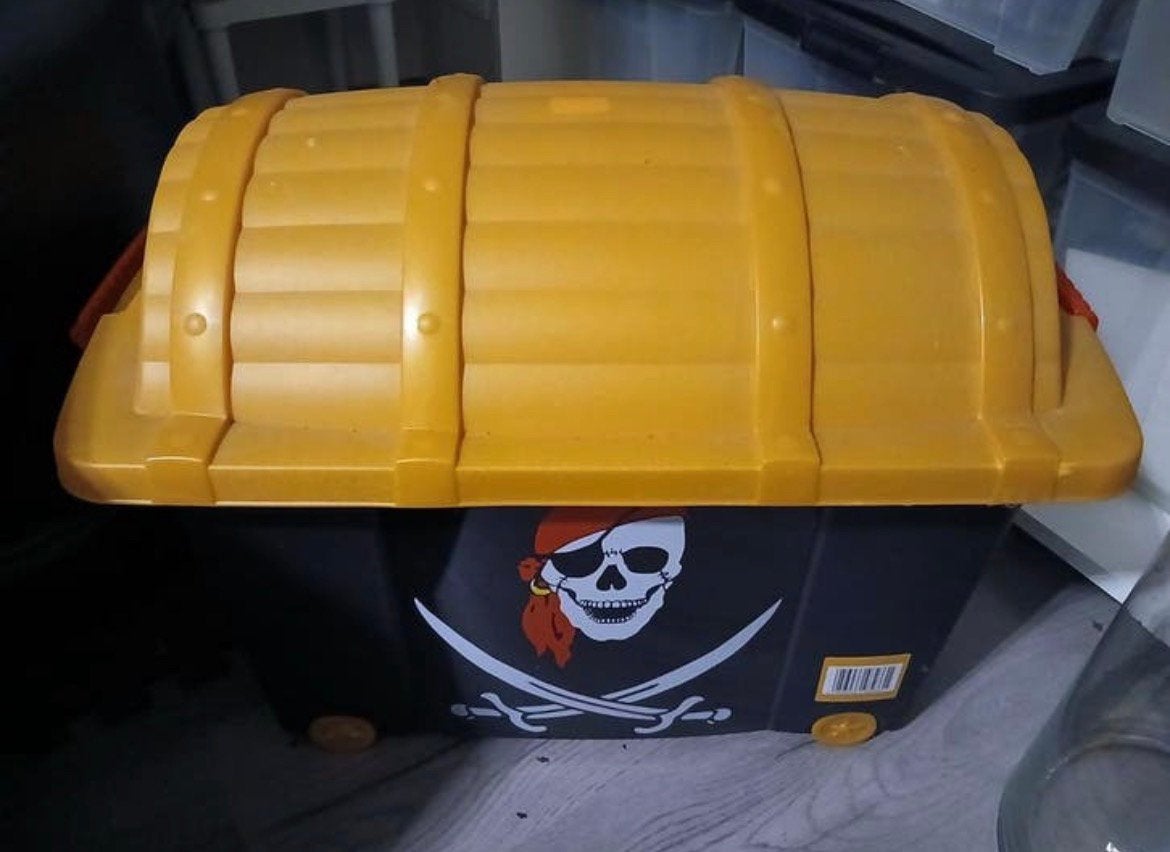 Piraten speelgoedkist gevuld met speelgoed, Ophalen