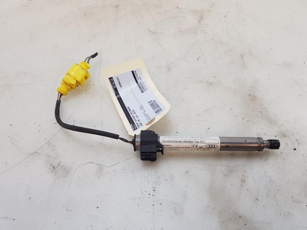 DIVERS Audi Q5 (FYB / FYG) (|80A823823D|80A823823|), Utilisé, Audi