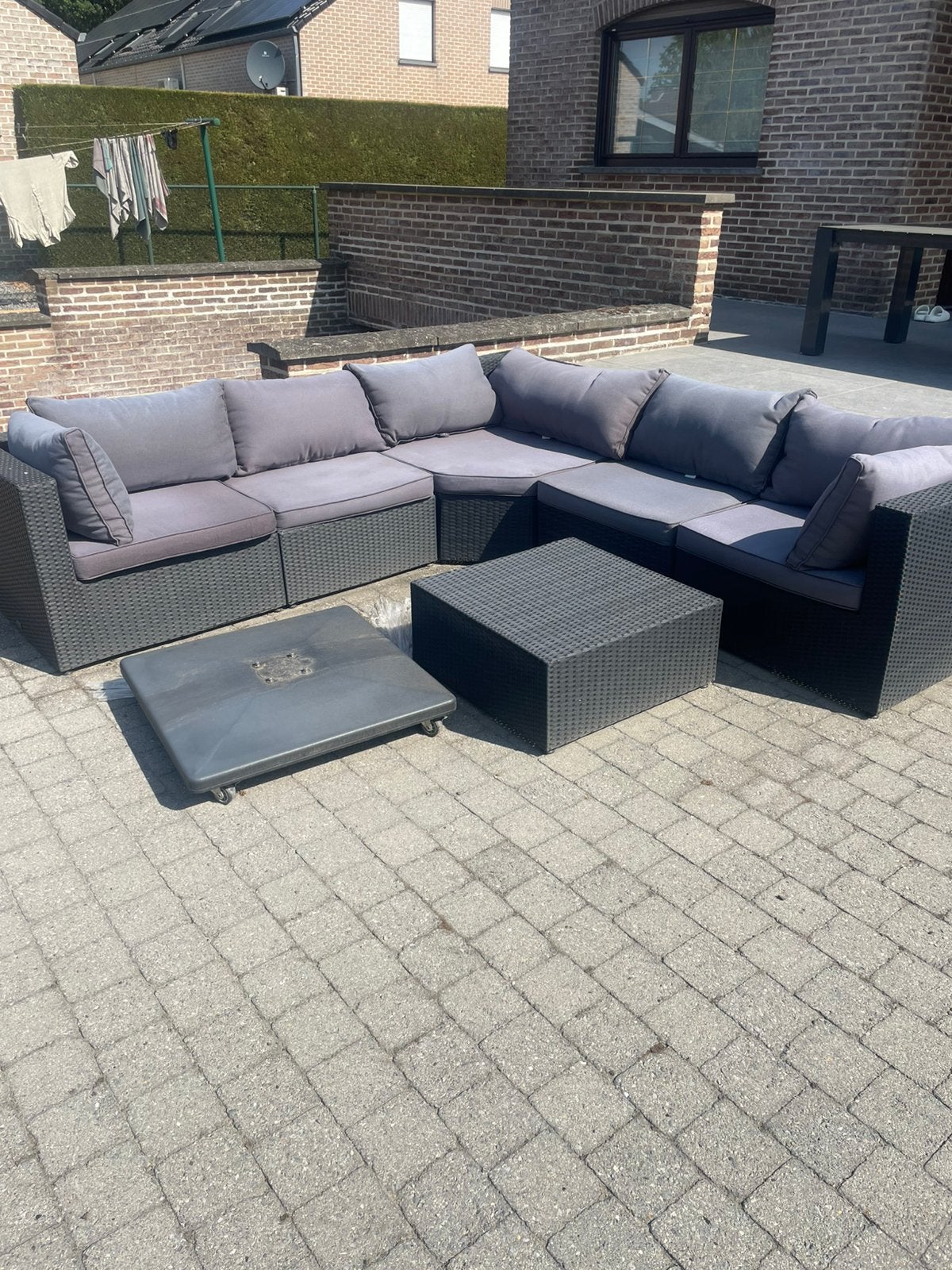 Lounge, Ophalen