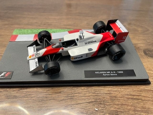 McLaren MP4/4 1988 Ayrton Senna F1, Ophalen of Verzenden, Zo goed als nieuw