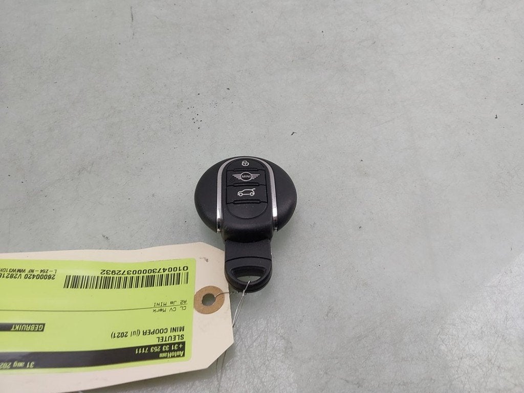 SLEUTEL Mini Mini (F56) (|66125A40792|66125A56078|), Auto-onderdelen, Gebruikt, Mini, Petuelring 130
80809  München, DE, Minikundenbetreuung@mini.de
