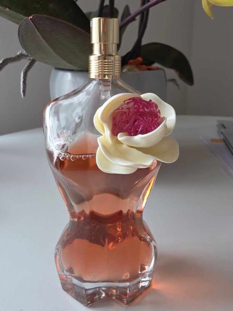 Jean Paul Gaultier La Belle Flower Editon  Parfum femme, Handtassen en Accessoires, Uiterlijk | Parfum, Ophalen