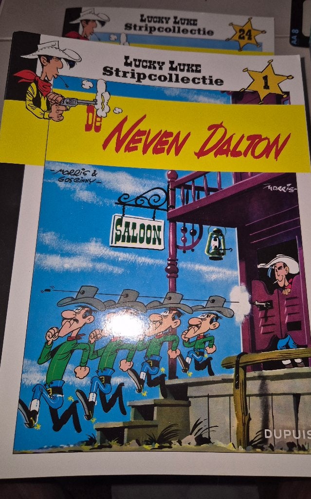 Lucky luke strips( 24 ), Plusieurs BD, Enlèvement, Comme neuf