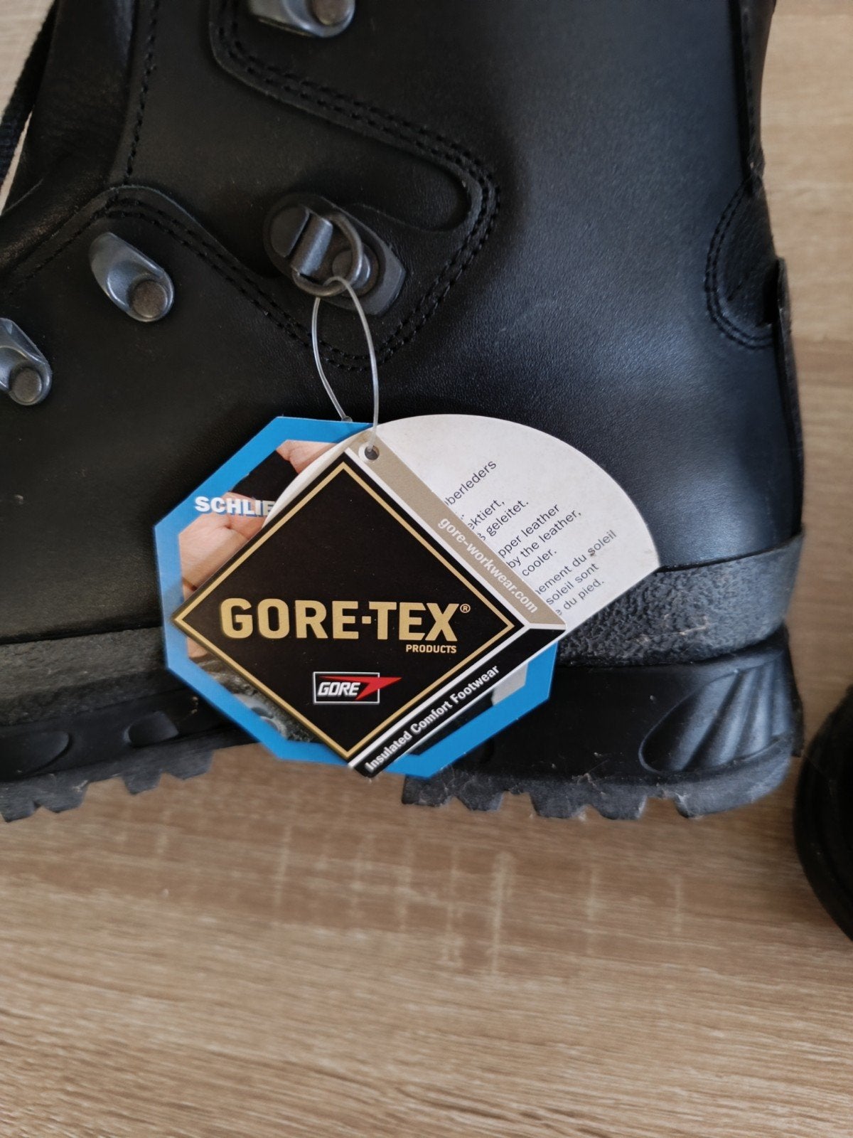 Haix Heavy Combat Boot, Ophalen
