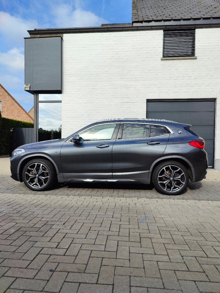 bmw x2 sdrive 2.0 192 PK M-pakket, Autos, Argent ou Gris, Alcantara, 5 places, Particulier