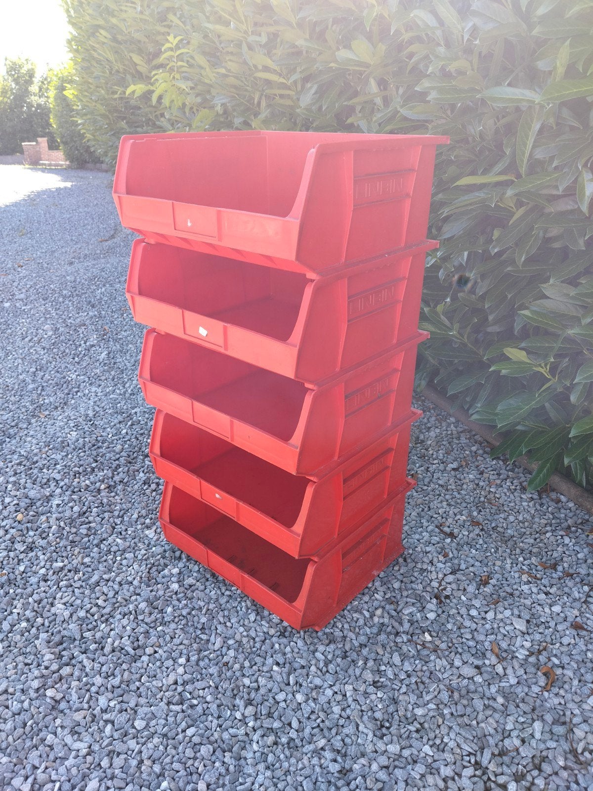 Bacs de rangement empilables, Enlèvement
