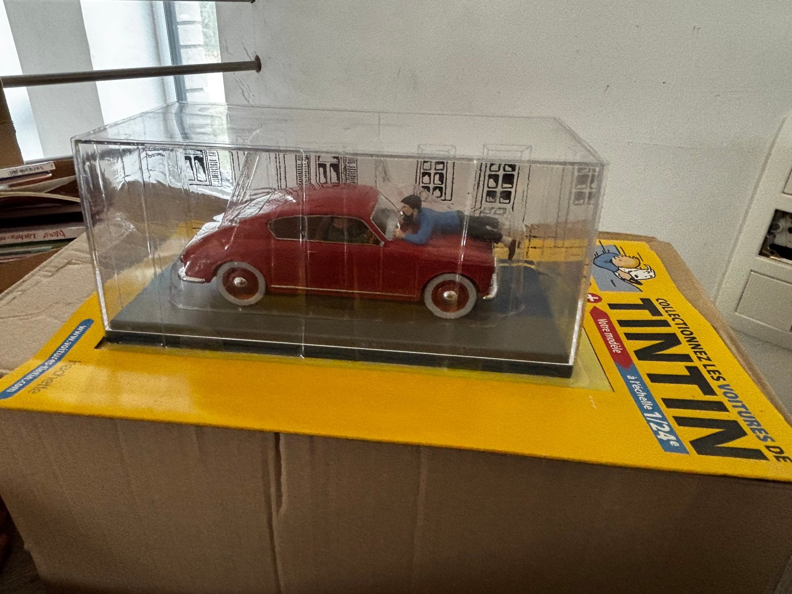 Voiture Tintin échelle 1:24e - n14 L’Aurelia de l’Italie, Enlèvement, Neuf
