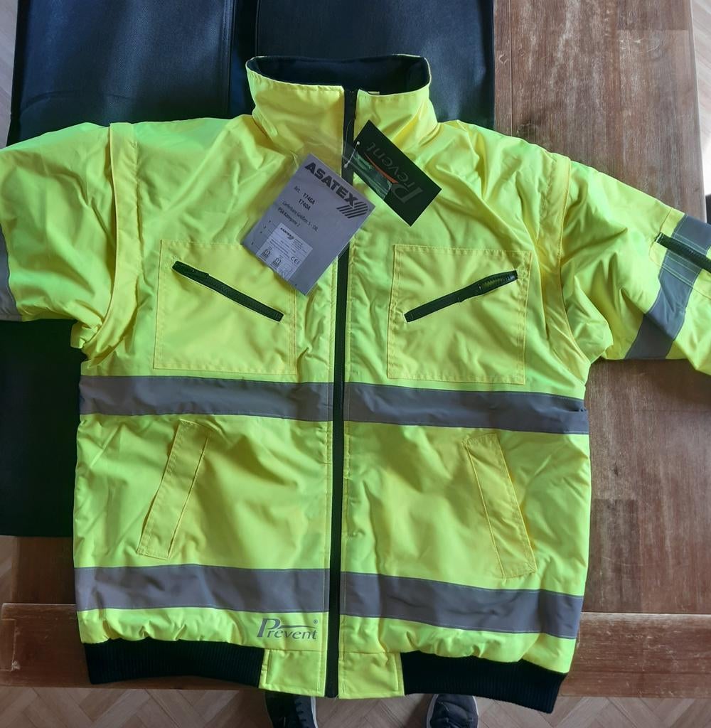 Nieuwe Veiligheidsjas, Ophalen