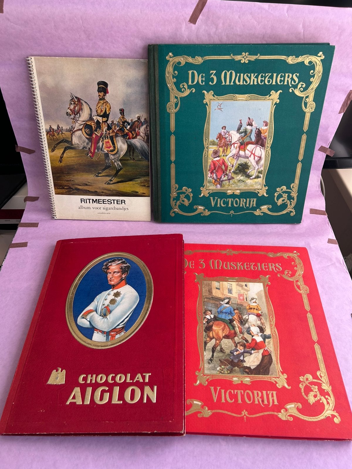 4 plakboeken in uitzonderlijke staat, Boeken, Prentenboeken en Plaatjesalbums, Ophalen, Zo goed als nieuw