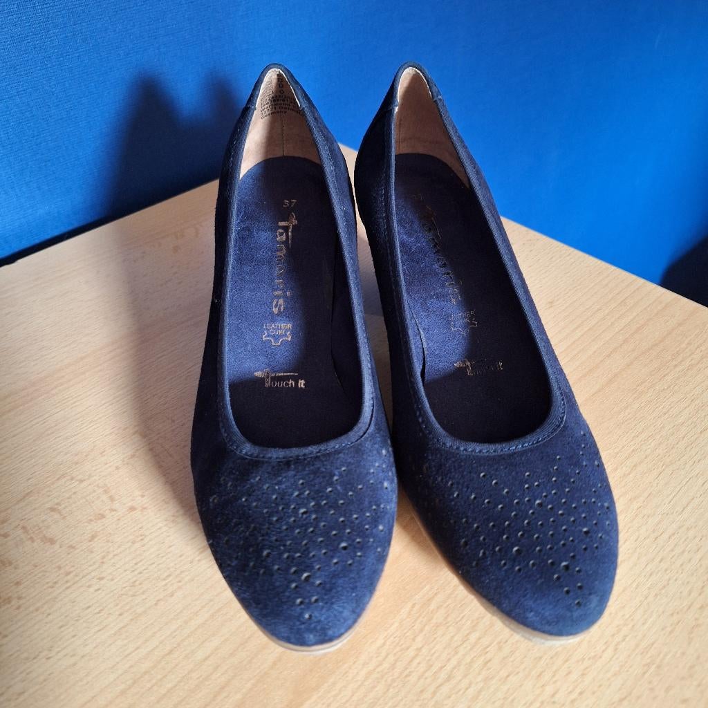Paar Tamaris pumps maat 37, Tamaris, Pumps, Blauw, Ophalen of Verzenden
