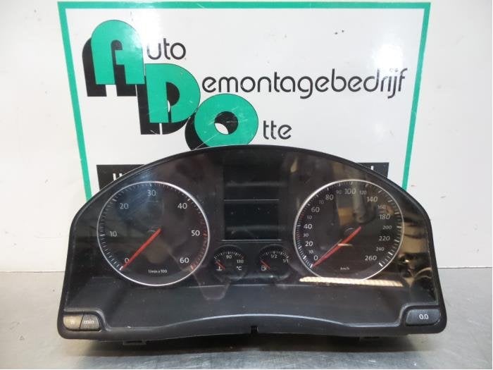 Instrumentenpaneel van een Volkswagen Golf Plus (Golf Plus 0, Gebruikt, -, Volkswagen, -