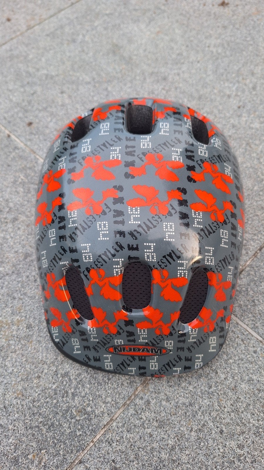 kinderhelm, fietshelm, Gebruikt, Jongen of Meisje, Nijdam, Ophalen