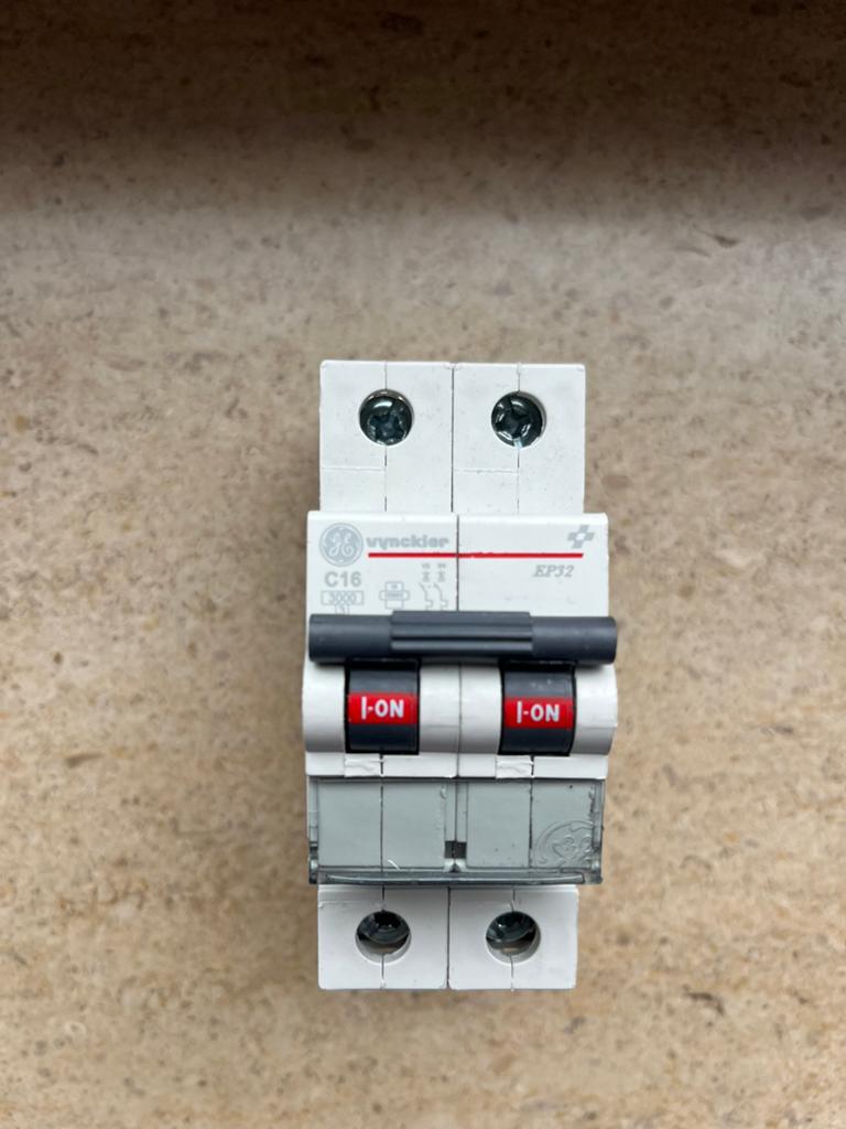 Disjoncteur C16A-3Ka Vynckier, Bricolage & Construction, Enlèvement ou Envoi, Comme neuf, Autres types