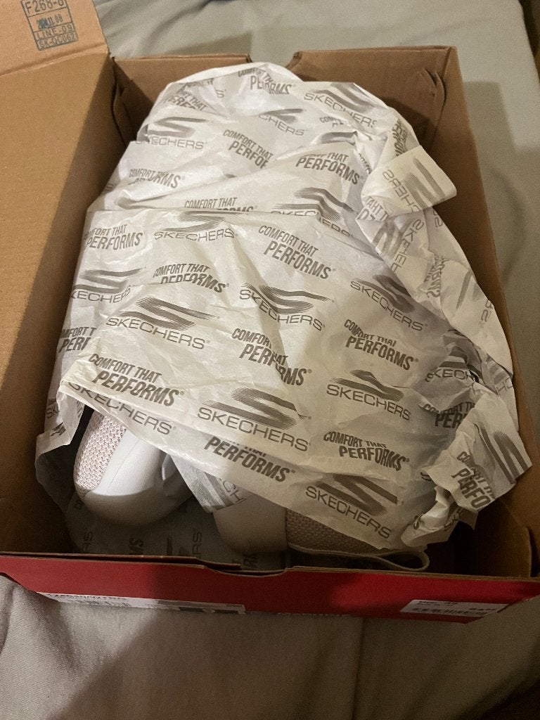 Witte skechers nog nieuw in doos, Kleding | Dames, Ophalen, Nieuw