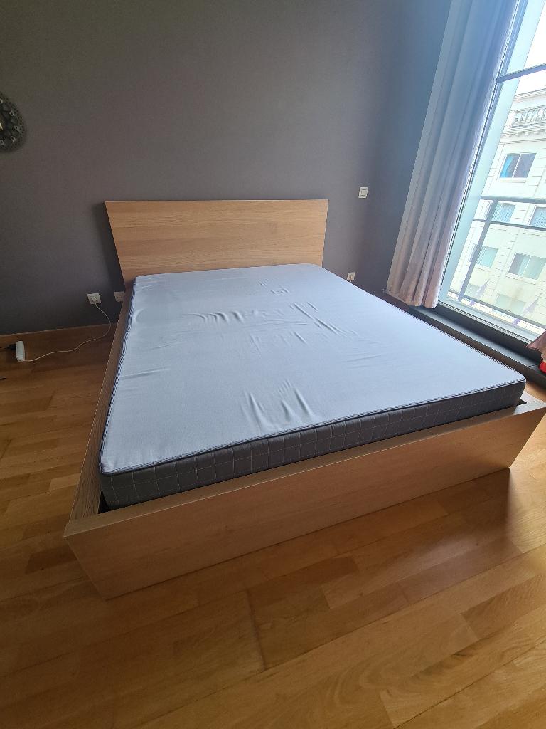 Bed van 160 cm met matras, Huis en Inrichting, Slaapkamer | Bedden, Ophalen, Gebruikt, Beige, Twijfelaar