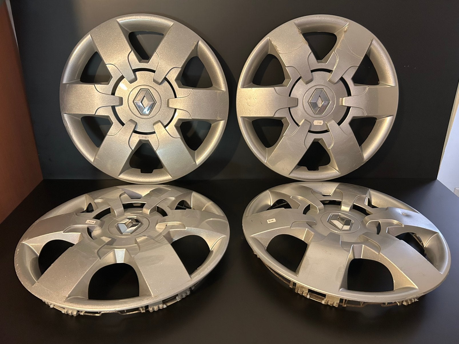 4 enjoliveurs d’origine Renault master 16", Enlèvement ou Envoi, Utilisé