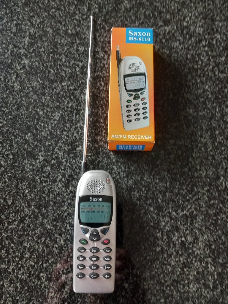 Compacte draagbare radio ( G.S.M. Formaat ), Ophalen, Nieuw