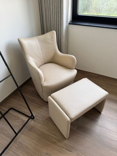 Lederen draaifauteuil + voetenbank (winkelprijs=1380 euro!), Huis en Inrichting, Ophalen, Minder dan 75 cm, Leer, Zo goed als nieuw