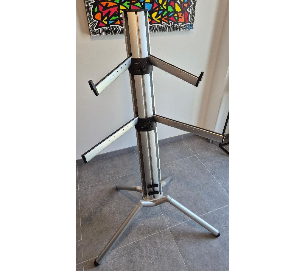 K&M Spider Pro keyboard stand, Muziek en Instrumenten, Standaarden, Ophalen, Zo goed als nieuw, Instrumentstandaard, Keyboard of Synthesizer
