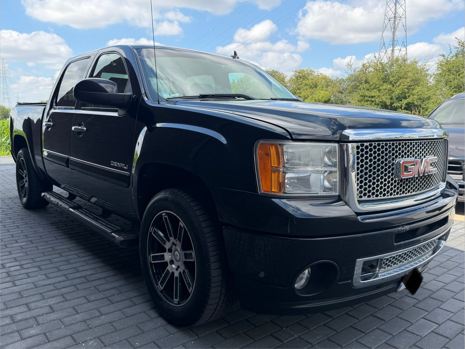 GMC Sierra 6.2L, Autos, GMC, Particulier, Sierra, 4x4, ABS, Caméra de recul, Airbags, Air conditionné, Alarme, Climatisation automatique