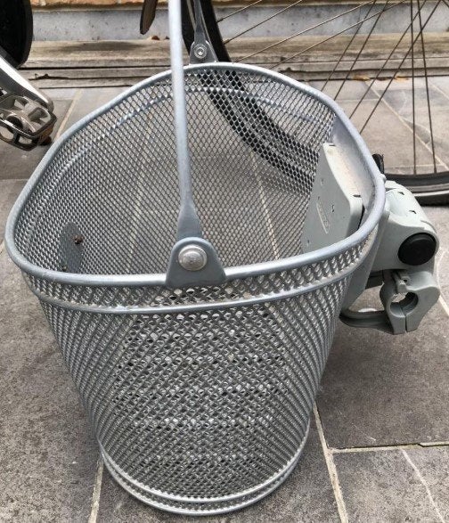 Panier à vélo amovible avec fixation au volant (ÉTAT NEUF), Vélos & Vélomoteurs, Cordo, Fixation au guidon, Comme neuf, Enlèvement