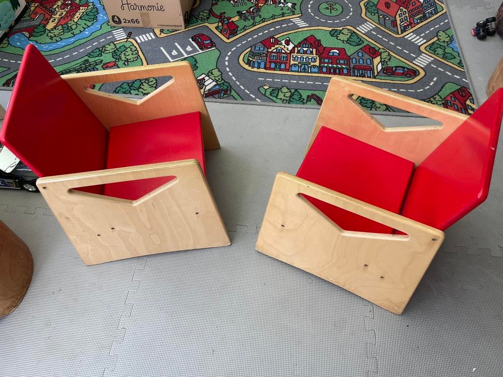 Houten stoeltjes peuters, Kinderen en Baby's, Ophalen, Zo goed als nieuw