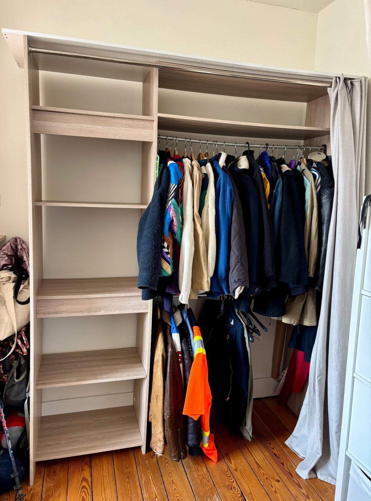 Kleerkast te koop / Penderie à vendre, Maison & Meubles, 25 à 50 cm, Avec tablette(s), 150 à 200 cm, Enlèvement