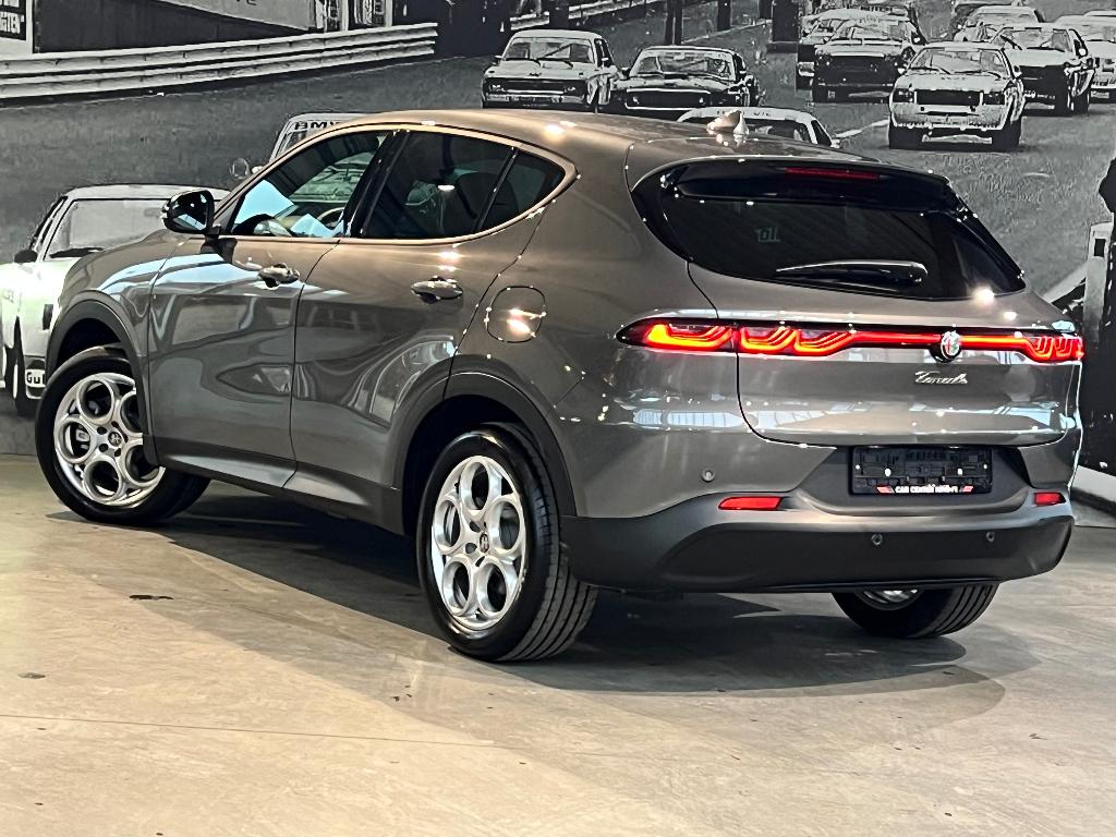 Alfa Romeo Tonale 1.3 PlugIn Q4 Sprint * Slechts 20 Km*Nieuw, Stof, 4 cilinders, 5 zetels, Hybride Elektrisch/Benzine