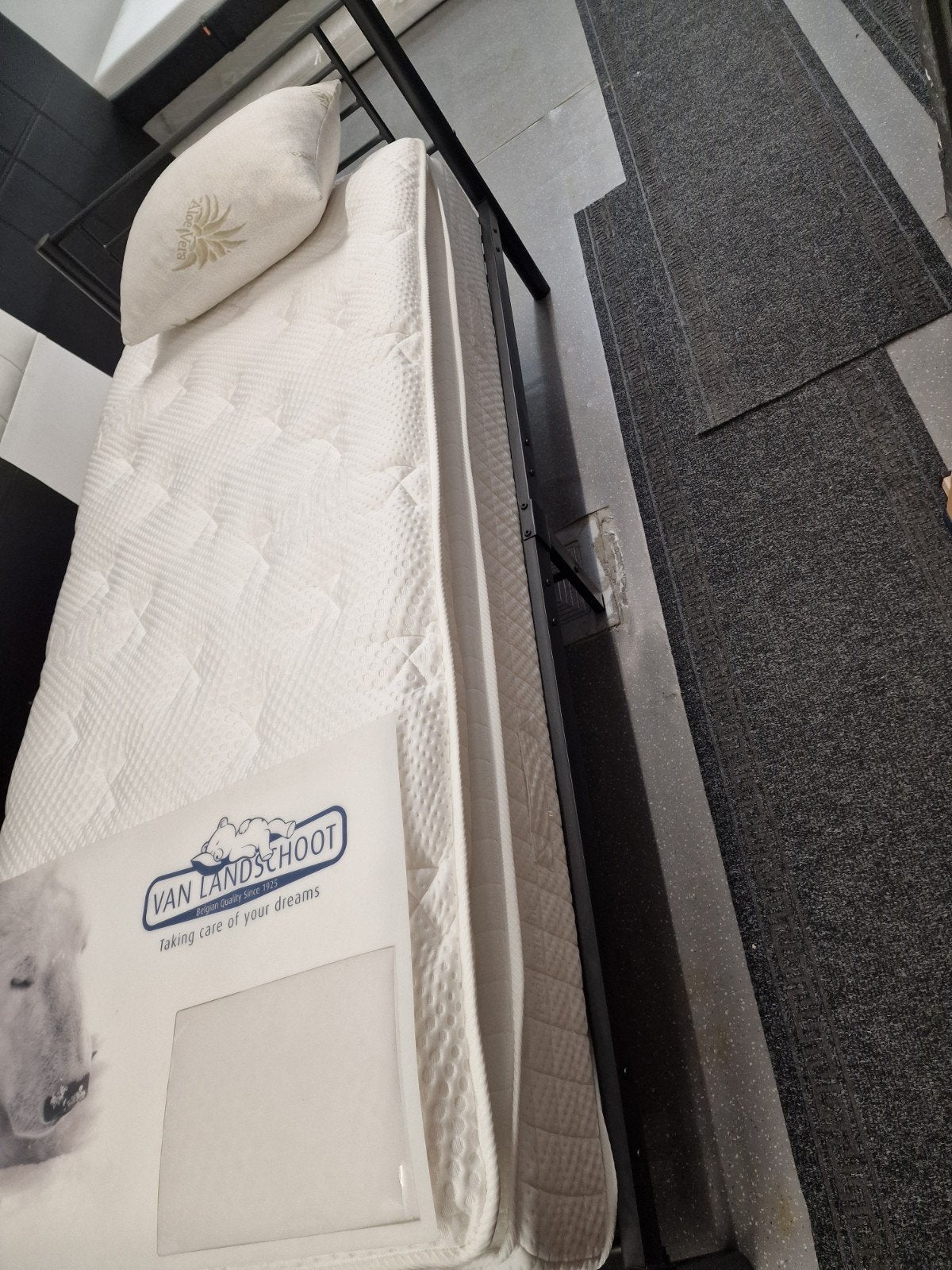1 persoon ijzer bed 99 €, Enlèvement