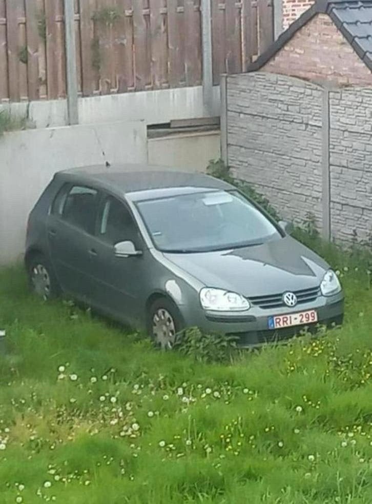 Vw golf 5 1.9tdi - 2005 - 320.000km, Auto's, Volkswagen, Voorwielaandrijving, Euro 5, Stof, Zwart