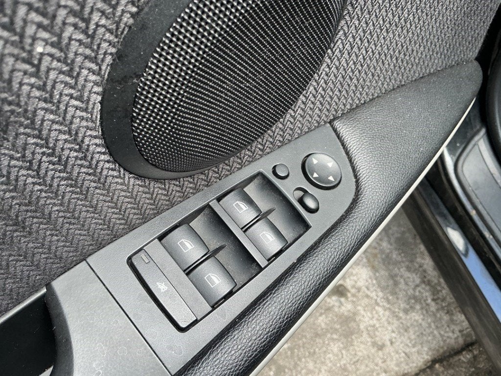 RAAMSCHAKELAAR BMW 3 serie Touring (E91) (|61319217333|), Auto-onderdelen, Gebruikt, BMW, Petuelring 130
80809  München, DE, Bayerische Motoren Werke AG