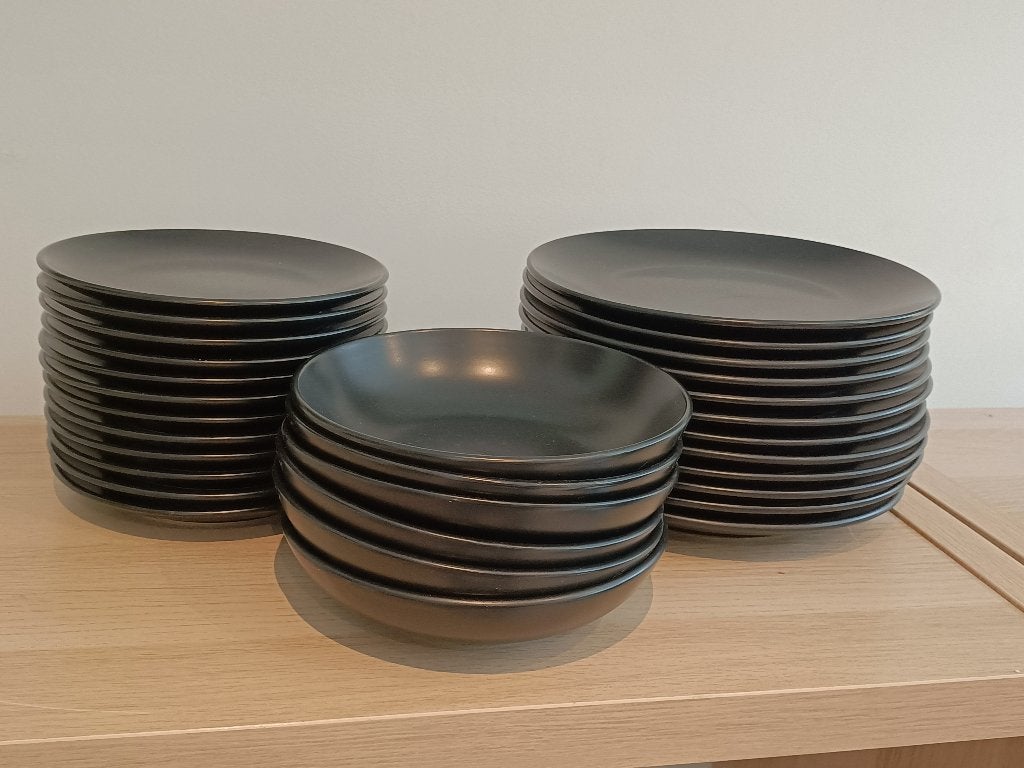 Assiettes 12 Plates, 12 Entrées, 6 Potage, Enlèvement, Comme neuf, Moderne, Assiettes(s)