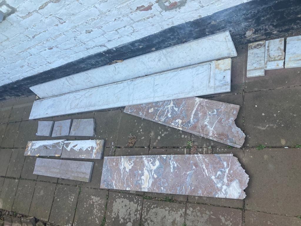 Marmer, Doe-het-zelf en Bouw, Plinten en Afwerking, Gebruikt, Vensterbanken, Overige materialen, 100 tot 150 cm, Ophalen