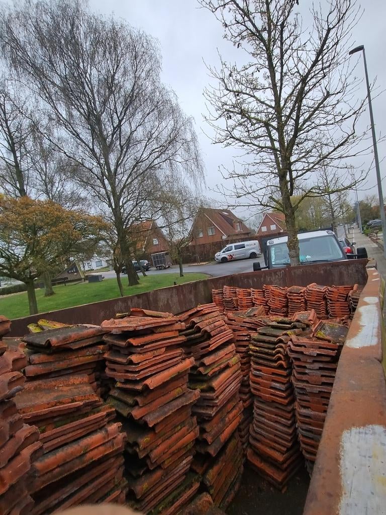 Honderdtal Dakpannen stormpan marcke. Ook nok-en kantpannen, Doe-het-zelf en Bouw, Dakpannen en Dakbedekking, Ophalen, Dakpannen
