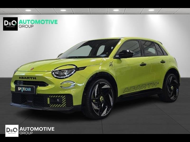 Abarth overigeModellen Scorpionissima 5d 207kW, Autos, Autres modèles, Achat, Entreprise, Noir